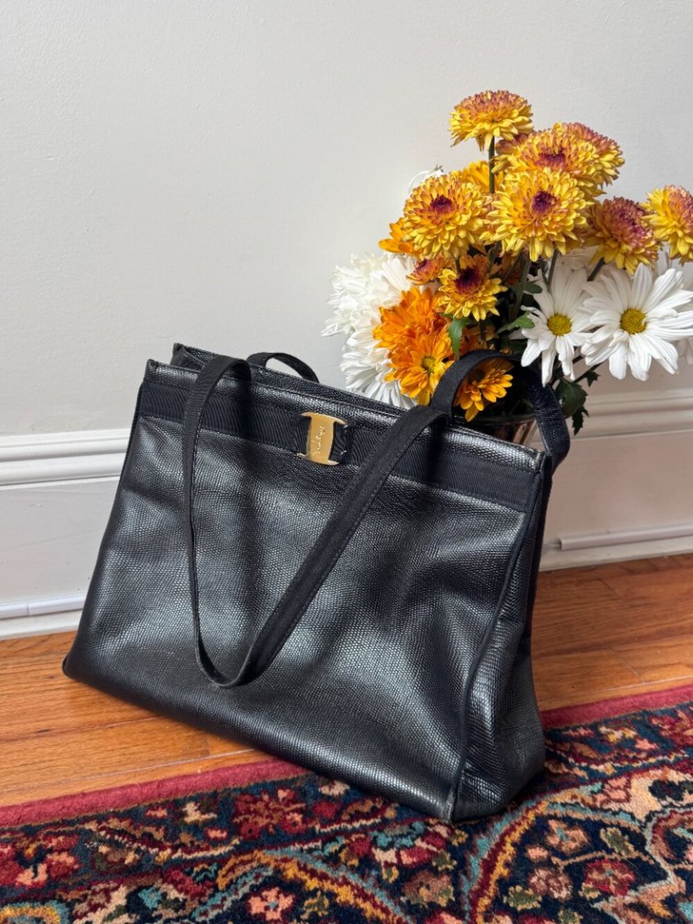 Salvatore Ferragamo Black Textured Leather Vara Bow Shoulder Tote - Picture 3 of 16